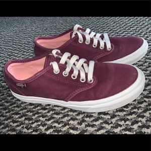 Burgundy vans women’s 6.5